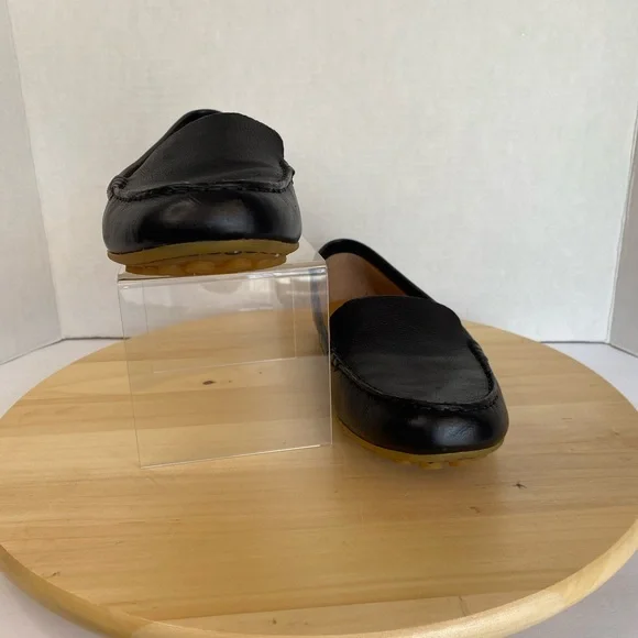 Born Women's Black Leather Loafers - Picture 4 of 13